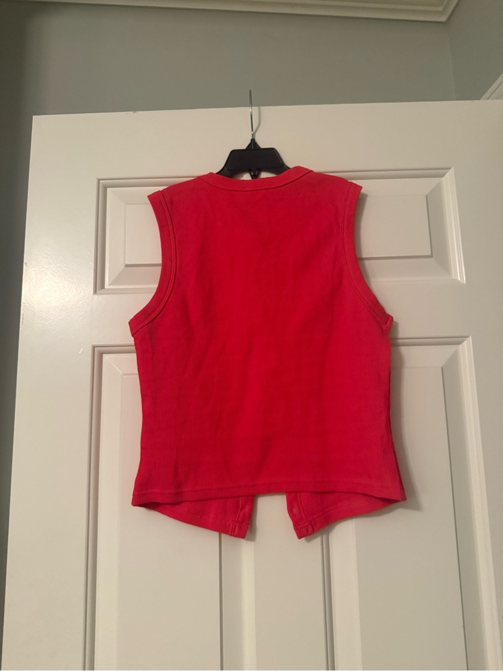 Edikted Bright Red Ribbed Button-Down Tank - Picture 5 of 5